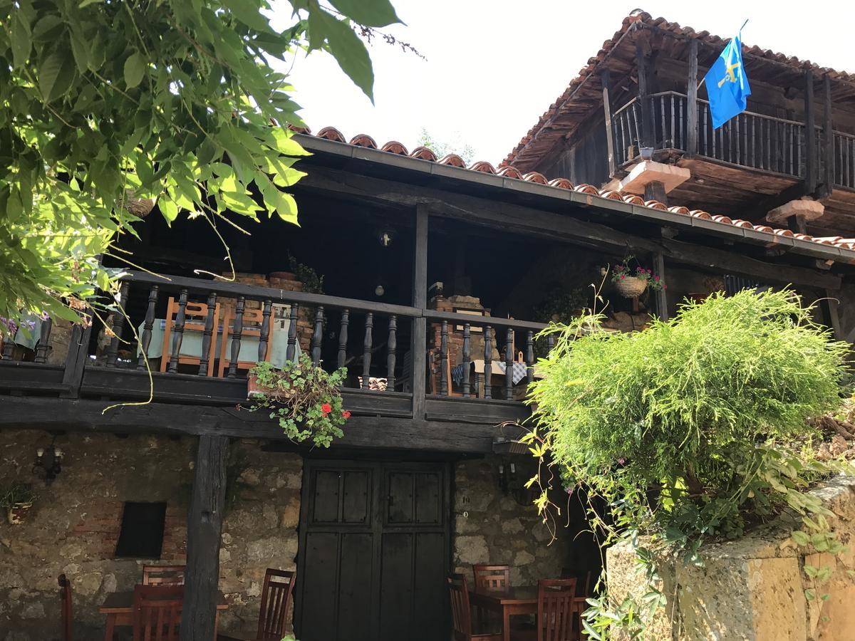 Posada El Pareon Sirviella エクステリア 写真