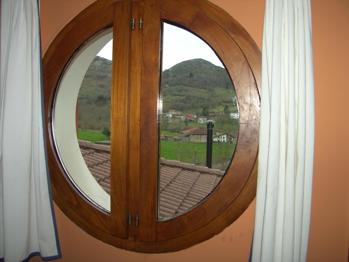 Posada El Pareon Sirviella エクステリア 写真